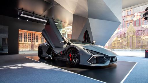 Lamborghini POP UP SPACE Held at Shanghai s Zhang Yuan