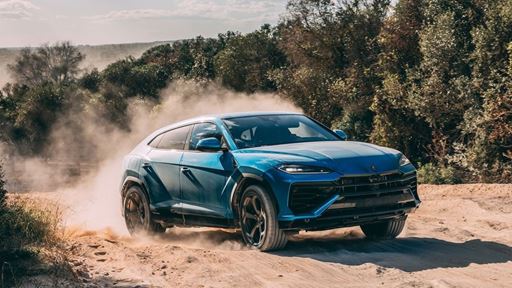 The Lamborghini Urus SE the best of both worlds