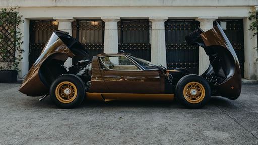Lamborghini Polo Storico restoration at Anantara