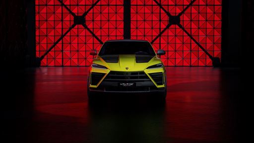 Urus SE Performante Giallo Crius Ambient