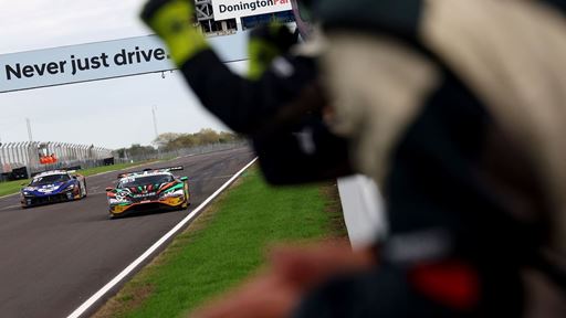 Lamborghini victorious in British GT and GT Masters to set up title deciders