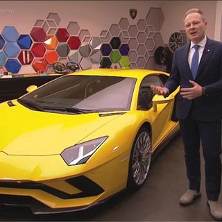 Mitja Borkert, Director of Centro Stile, presents the new Lamborghini Aventador S (English)