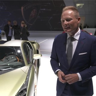 Mitja Borkert, Head of Centro Stile, presents the new Lamborghini Sián FKP 37  (German)