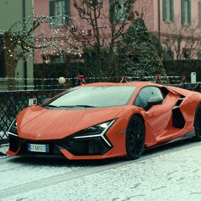 Automobili Lamborghini Christmas 2024