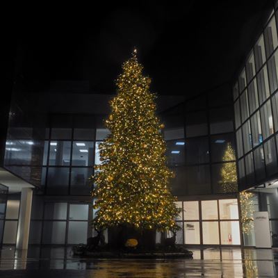 Automobili Lamborghini presents “The Dinner”: the Christmas video celebrating authenticity, memory, and the strength