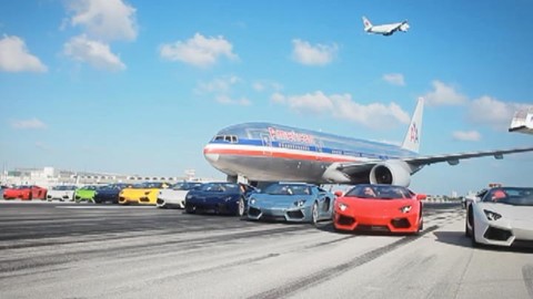 Lamborghini Aventador LP 700-4 Roadster High Speed Demonstration at Miami International Airport Runway