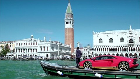 Lamborghini and Venice: perfection in art and exclusivity