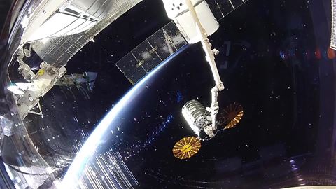 lamborghini-carbon-fiber-on-iss--2019-