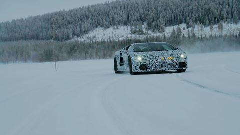 Lamborghini Revuelto: The Challenge